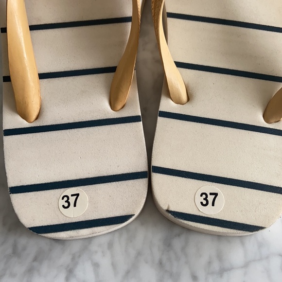 Franklin & Marshall Flip Flops - Picture 6 of 6